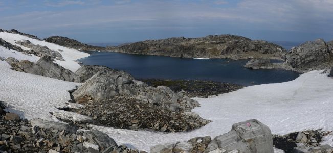 V polohách nad 400 metrů bylo ještě hodně sněhu.
